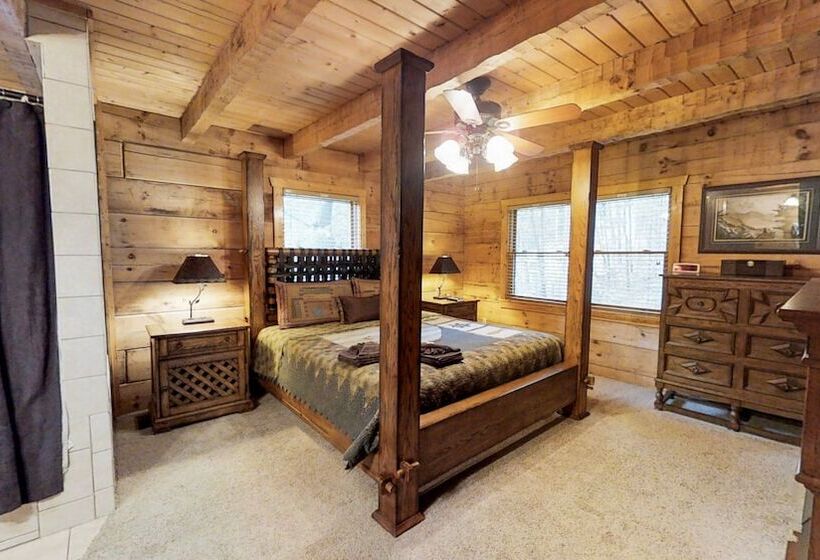 Smoky Mountain Lodge