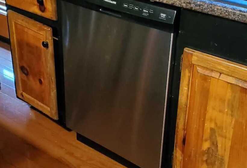 Smoky Mountain Lodge