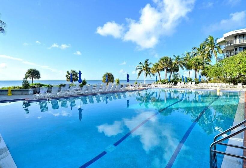 Atlantic Paradise By Avantstay Great Location W/ Balcony, Outdoor Dining & Shared Pool & Hot Tub!