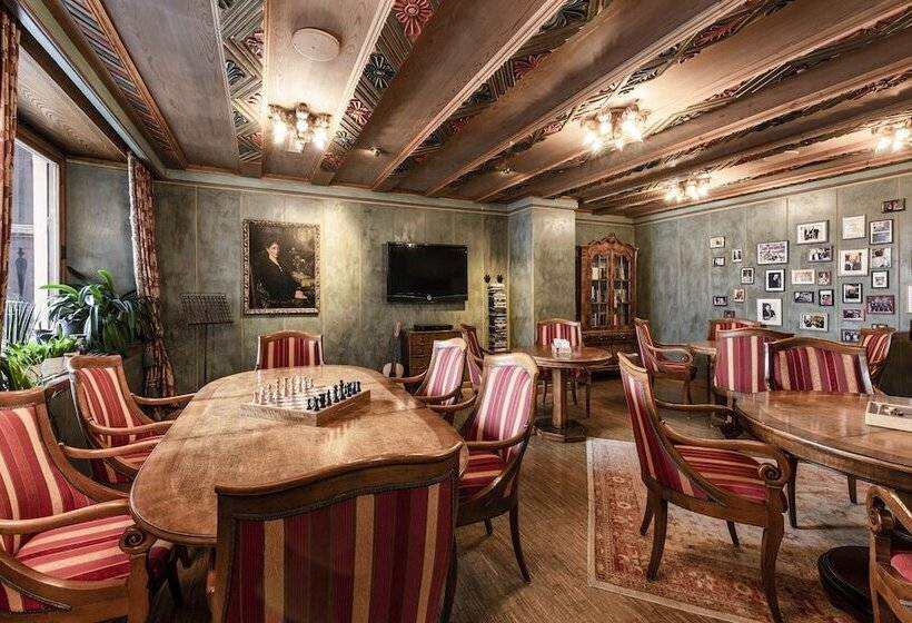 تختخواب و صبحانه Cavallino D Oro