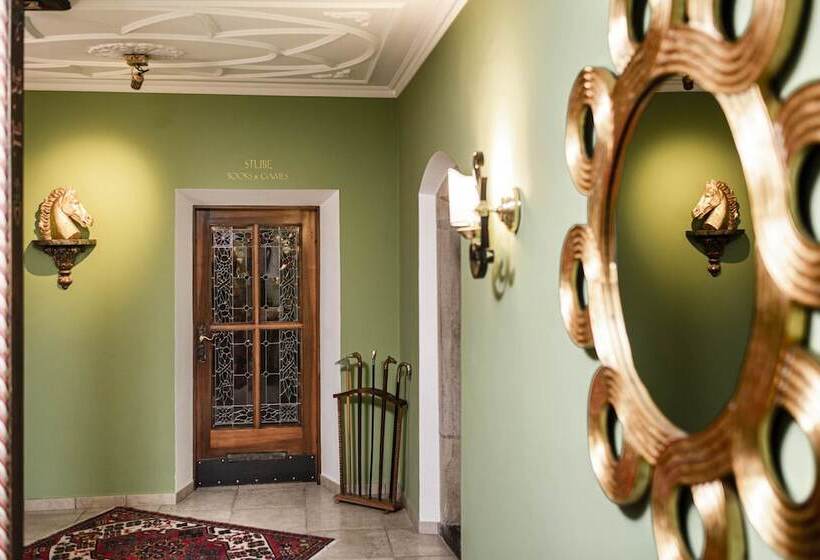 تختخواب و صبحانه Cavallino D Oro