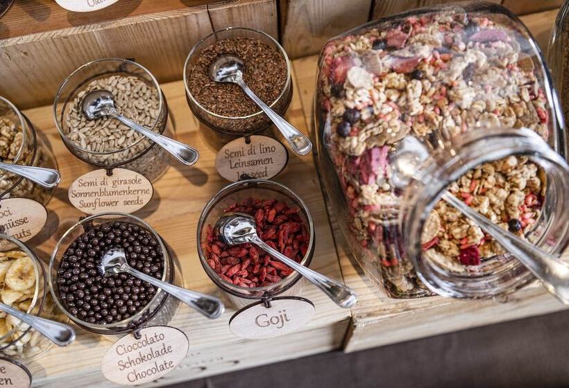 تختخواب و صبحانه Cavallino D Oro