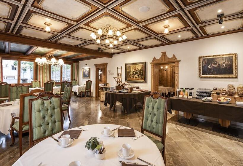 تختخواب و صبحانه Cavallino D Oro