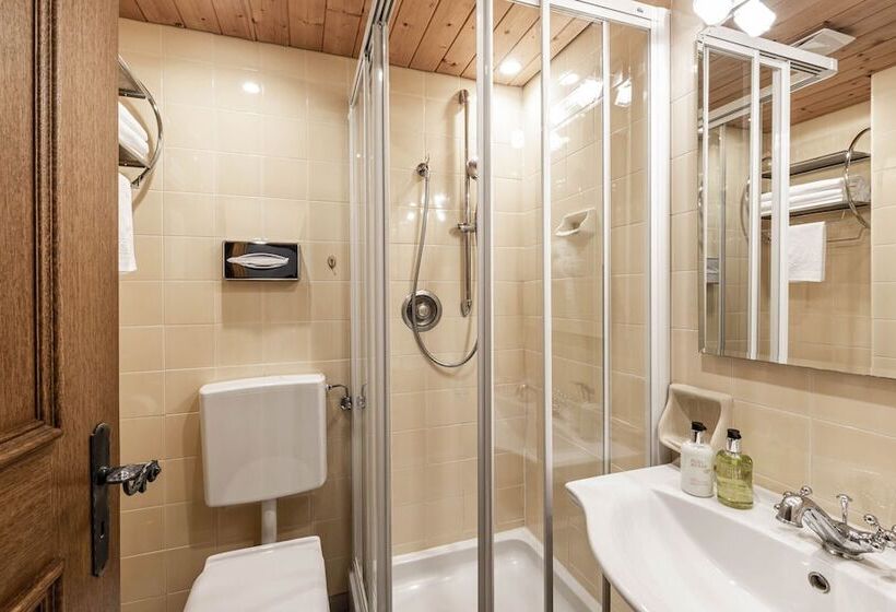 تختخواب و صبحانه Cavallino D Oro