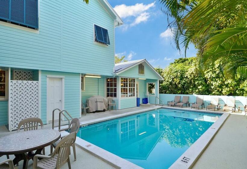 Casa Grande By Avantstay Dt Key West Near South Beach W/ Pool