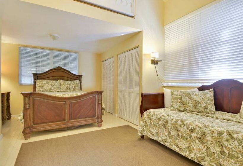 Casa Grande By Avantstay Dt Key West Near South Beach W/ Pool