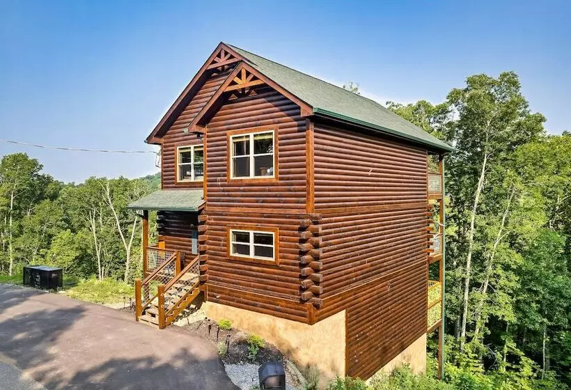 Eagle Splash Vista| Pool Projector, Pet Friendly, Game Room