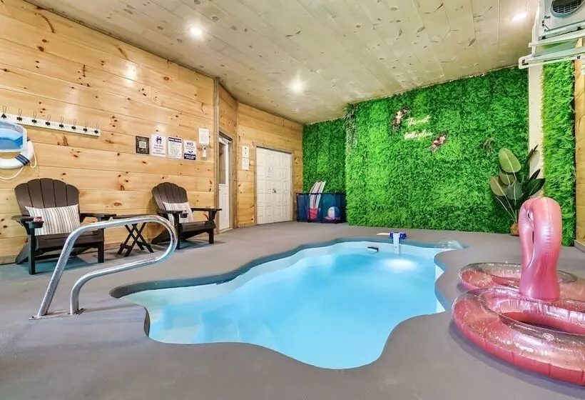 Eagle Splash Vista| Pool Projector, Pet Friendly, Game Room