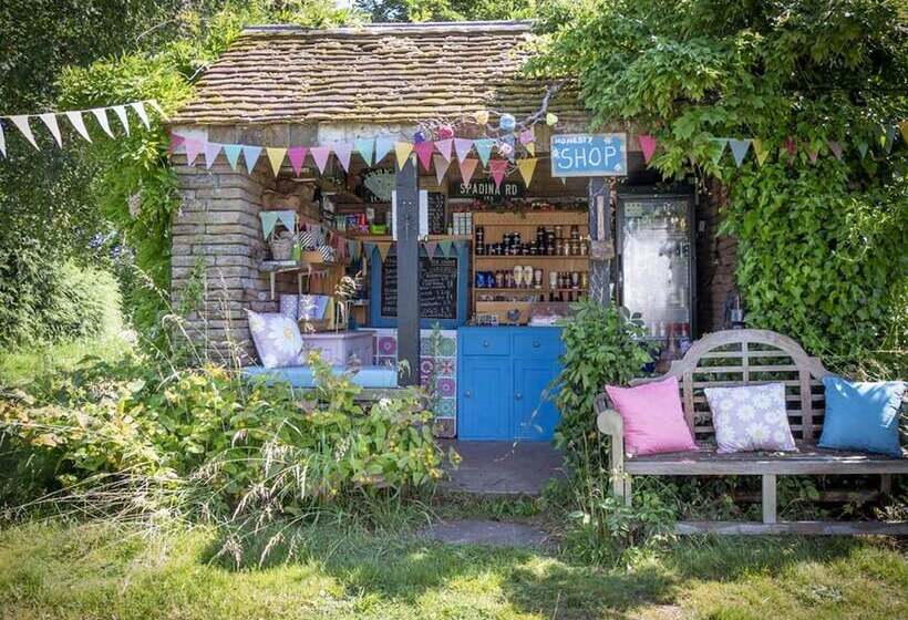 酒店 8 Bed Lotus Belle Mahal Tent In The Wye Valley