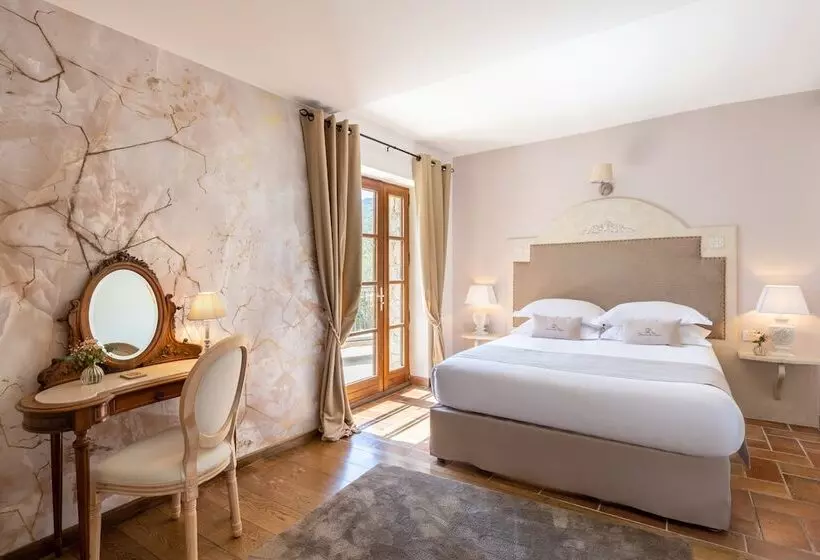 Hotelli Domaine Du Reginu