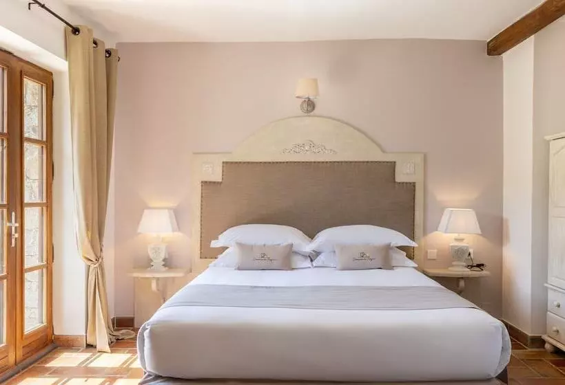 Hotelli Domaine Du Reginu