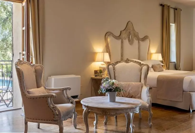 Hotelli Domaine Du Reginu