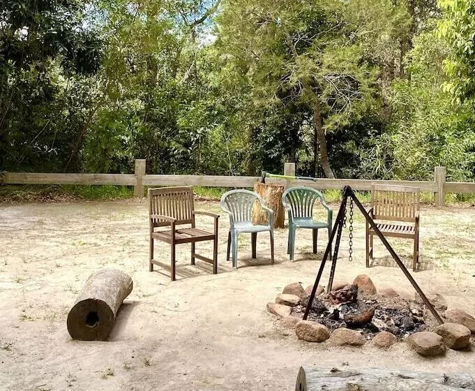 ホテル Ferns Hideaway Resort