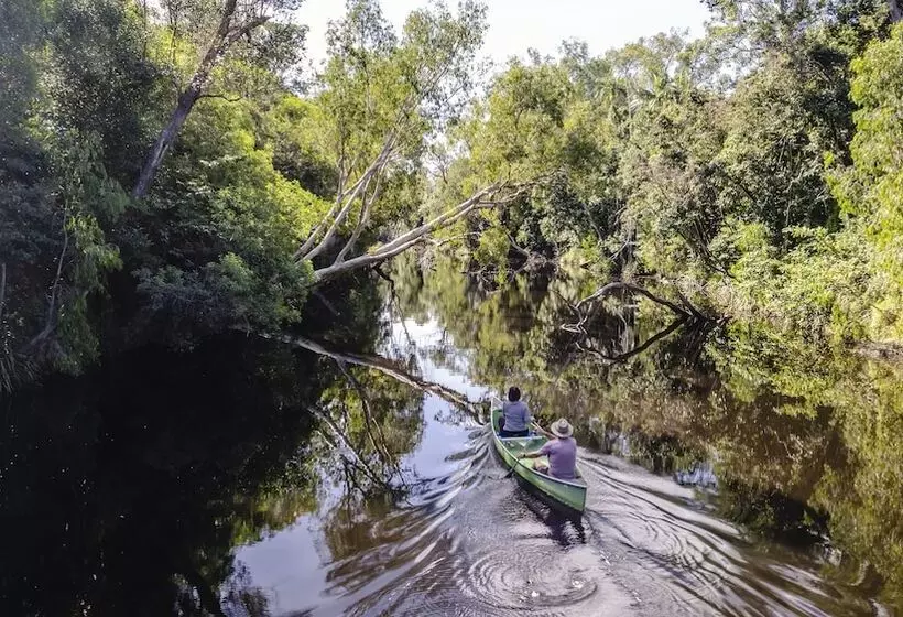 ホテル Ferns Hideaway Resort