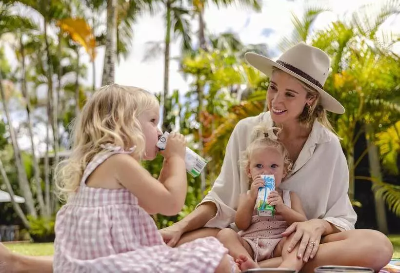 ホテル Ferns Hideaway Resort