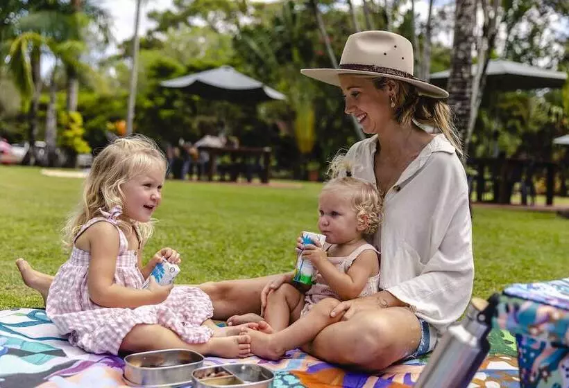 ホテル Ferns Hideaway Resort