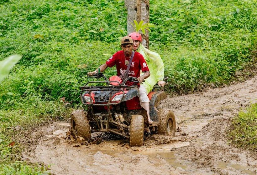 Hotelli Ingthara Resort