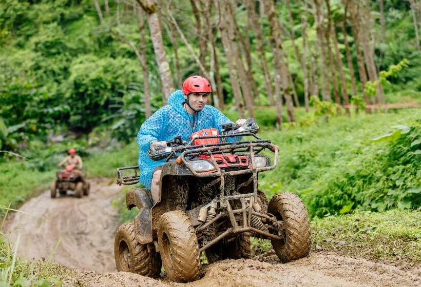 Hotelli Ingthara Resort