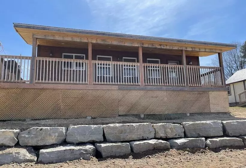 Hotelli Riverdale Resort