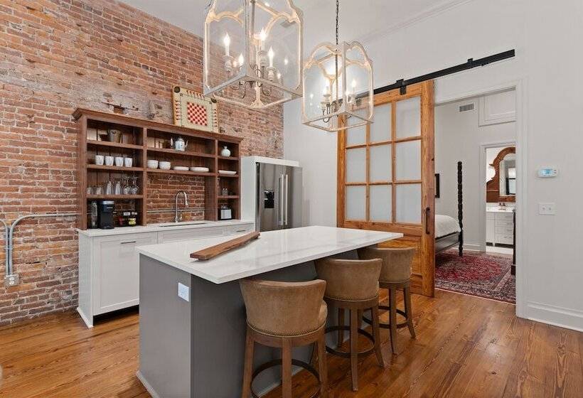 فندق The Kress Brunswick