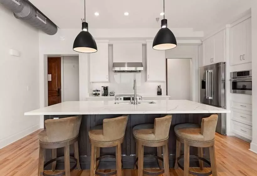 Hotelli The Kress Brunswick