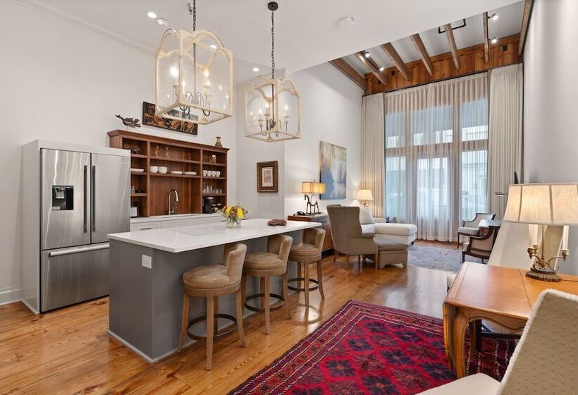 فندق The Kress Brunswick