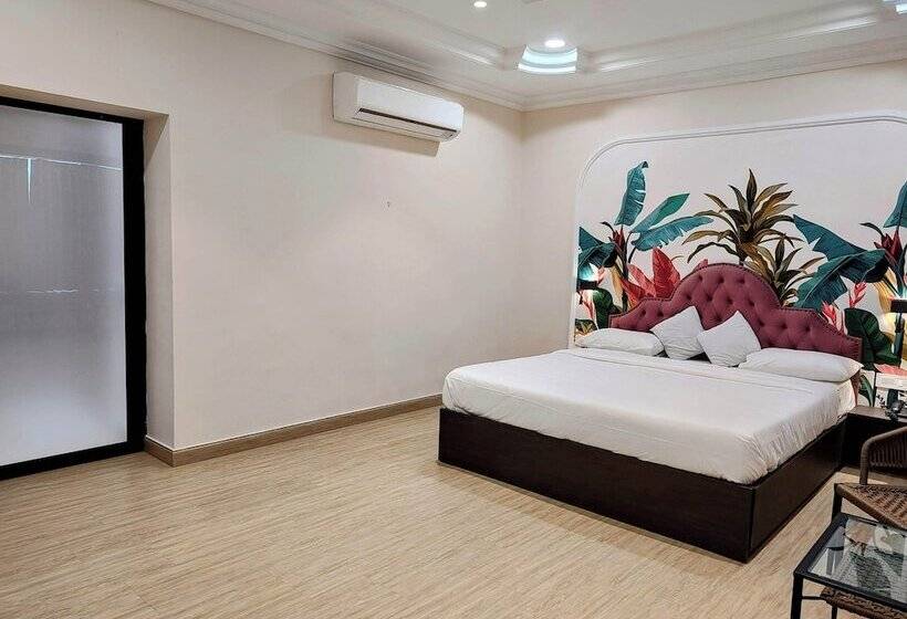 Lake View Hotel And Resort