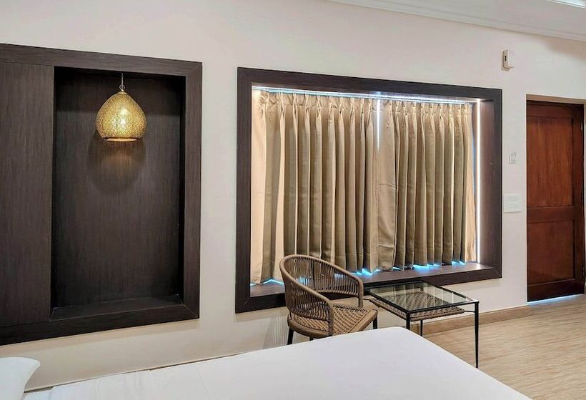 Lake View Hotel And Resort