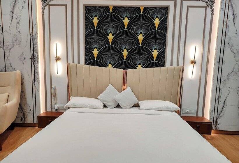 Lake View Hotel And Resort