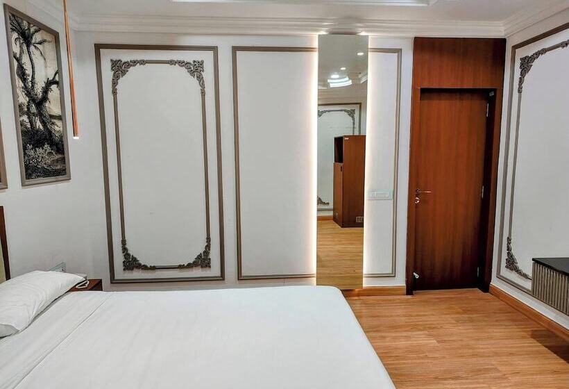 Lake View Hotel And Resort