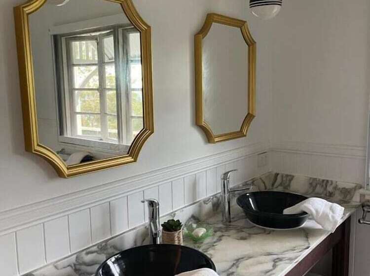 ペンション Emirau