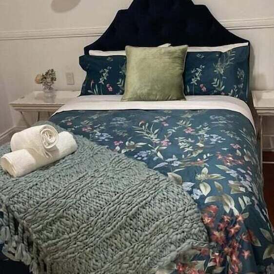 ペンション Emirau