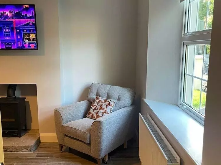 Majatalo Garden House