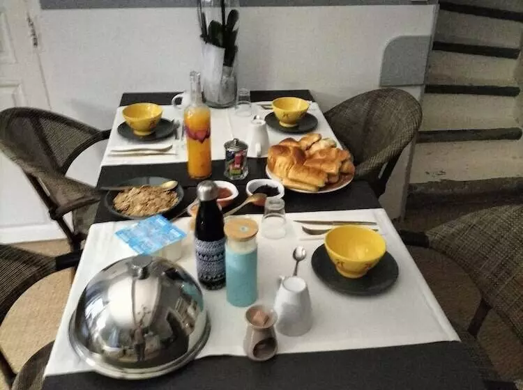 ペンション Les Chambres De La Villa Eugénie