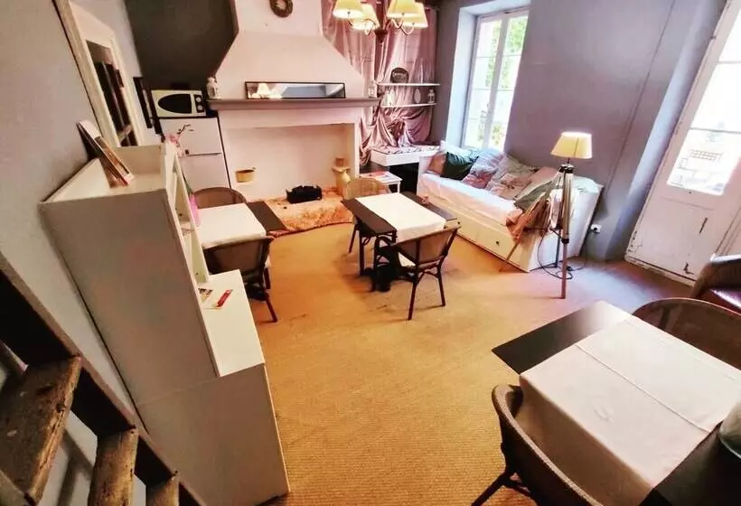 ペンション Les Chambres De La Villa Eugénie