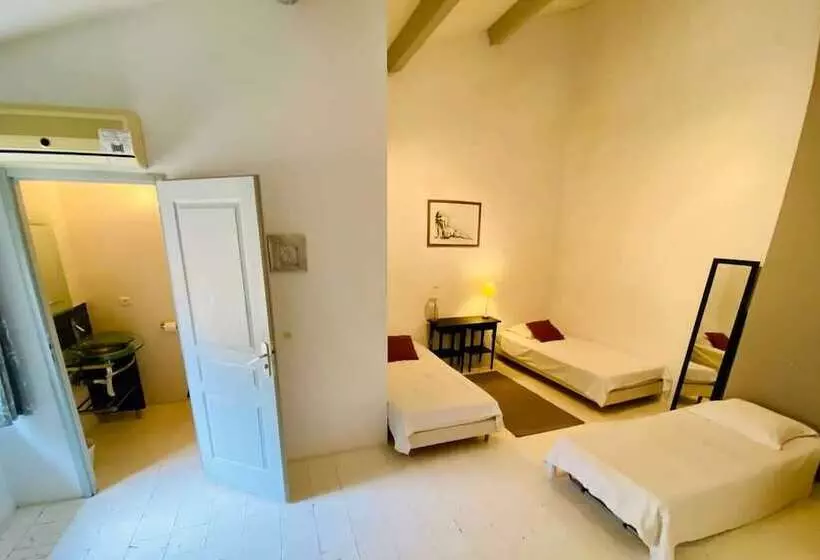 ペンション Les Chambres De La Villa Eugénie