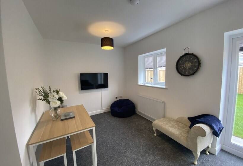 إقامة Blackpool Abode Silver Sands