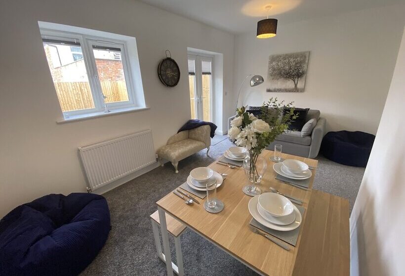 إقامة Blackpool Abode Silver Sands