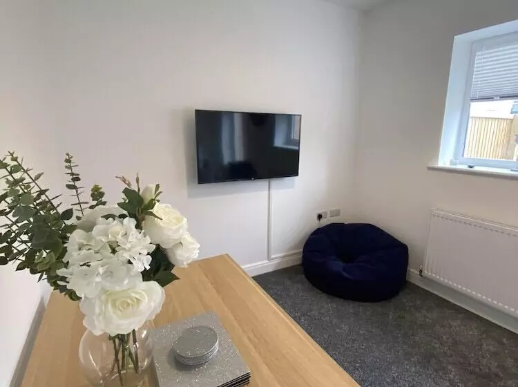 اقامتگاه Blackpool Abode  Silver Sands
