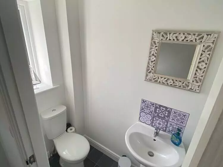 اقامتگاه Blackpool Abode  Silver Sands