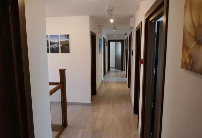 レジデンス Immaculate 12 Bed House Good Amenities In Wigan