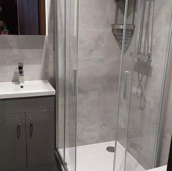 レジデンス Immaculate 12 Bed House Good Amenities In Wigan