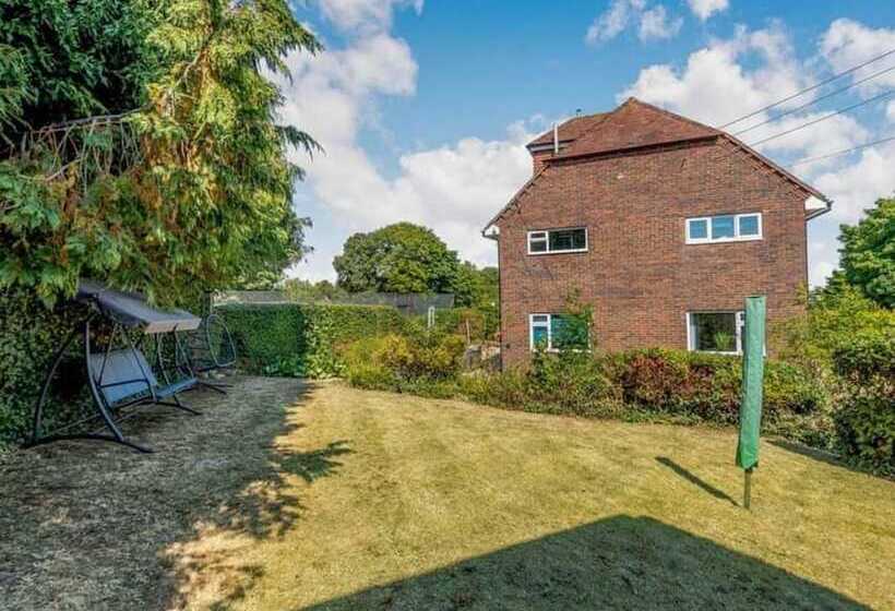 레지던스 Luxury 5 Bed House With Tennis Court & Games Room