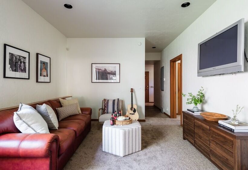 Scarlett By Avantstay Spacious Mountain Home W/ Gorgeous Views & Hot Tub