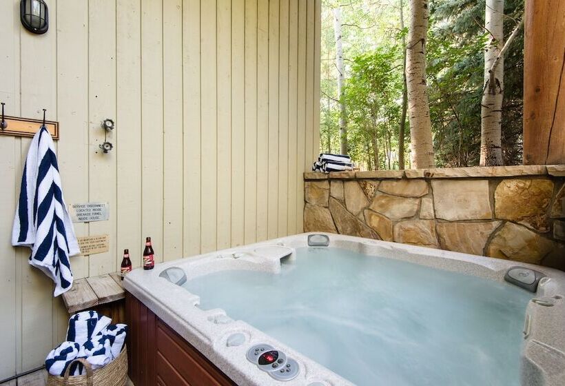 Scarlett By Avantstay Spacious Mountain Home W/ Gorgeous Views & Hot Tub