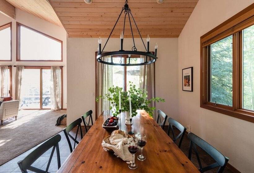 Scarlett By Avantstay Spacious Mountain Home W/ Gorgeous Views & Hot Tub