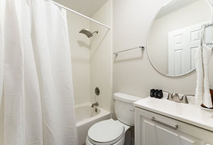 Twin Fin By Avantstay Walk To The Beach   Chic 30a Retreat