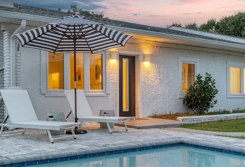 Twin Fin By Avantstay Walk To The Beach   Chic 30a Retreat