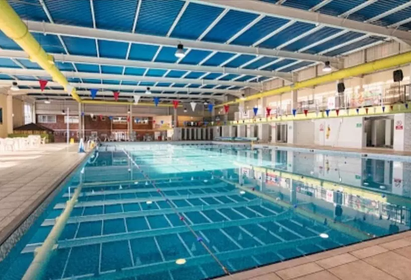 Newquay Bay Holiday Resort Caravan 142