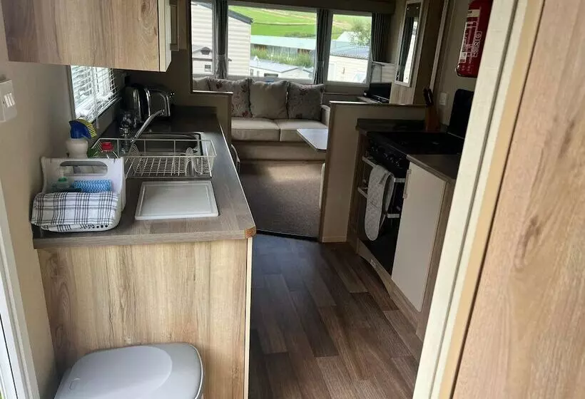Newquay Bay Holiday Resort Caravan 142